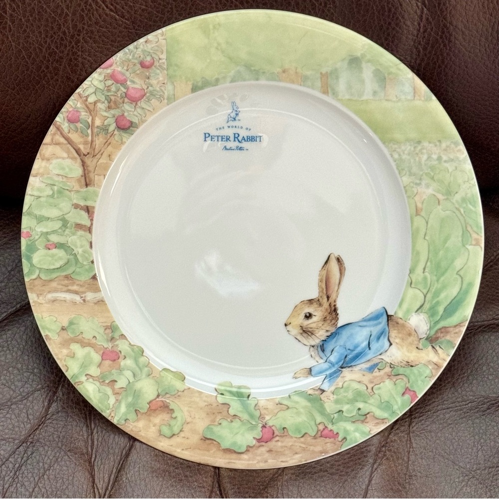Beatrix Potter The World of Peter Rabbit 10.5” Ceramic Dinner Plate - Radishes
